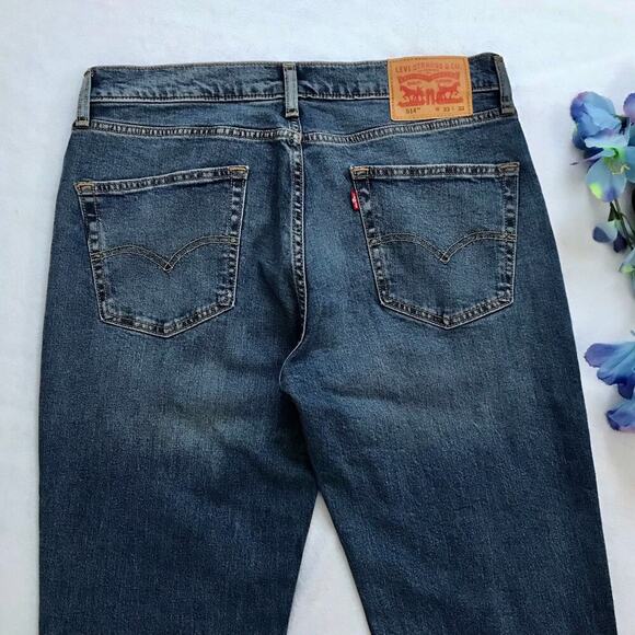 Levi's NWOT 514 Medium Wash Straight Jeans Men 33 x 32 - Picture 6 of 8